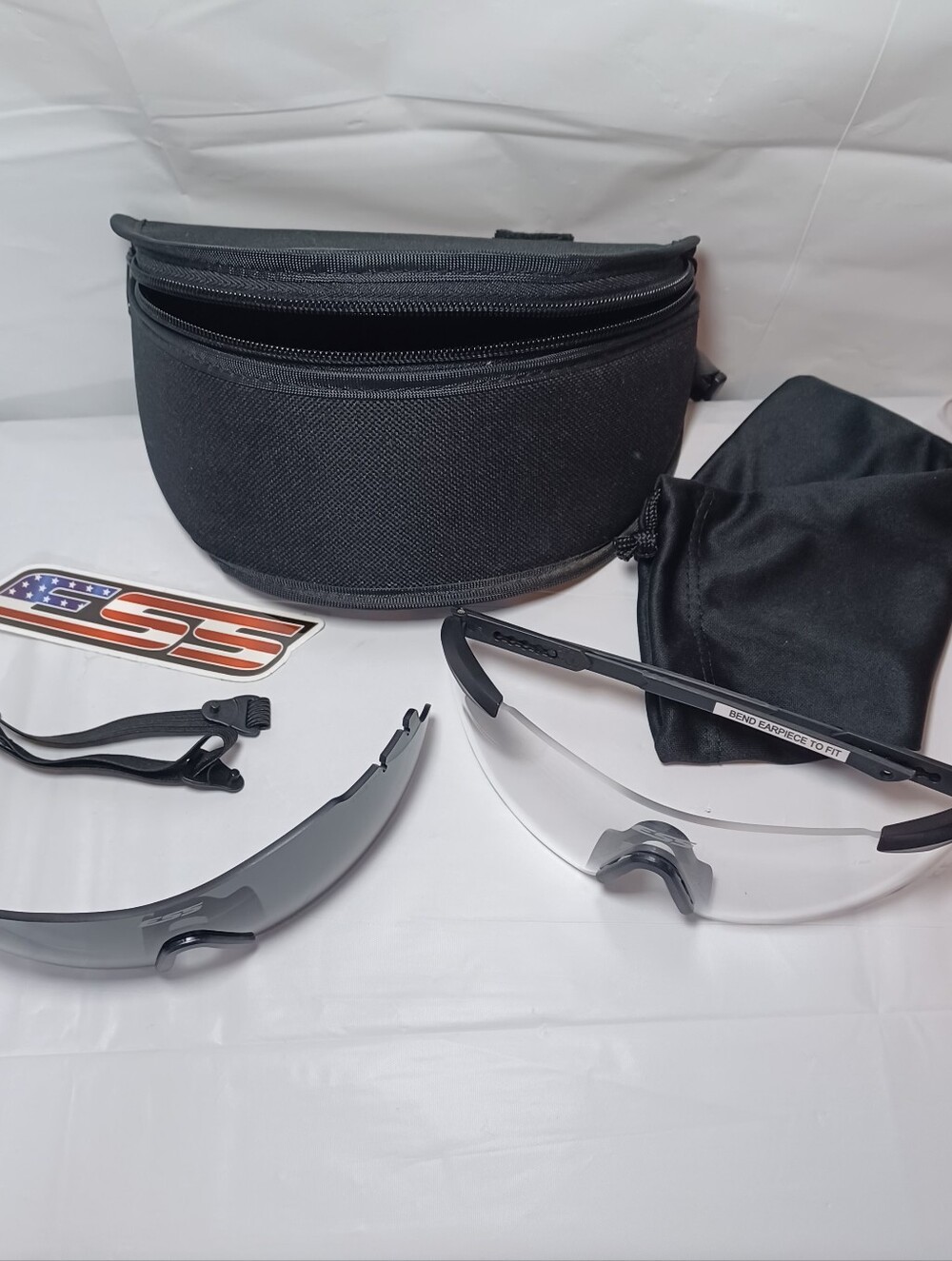 Ice Black VR/AR Goggles with Clear and Tinted Lenses and Carry Case